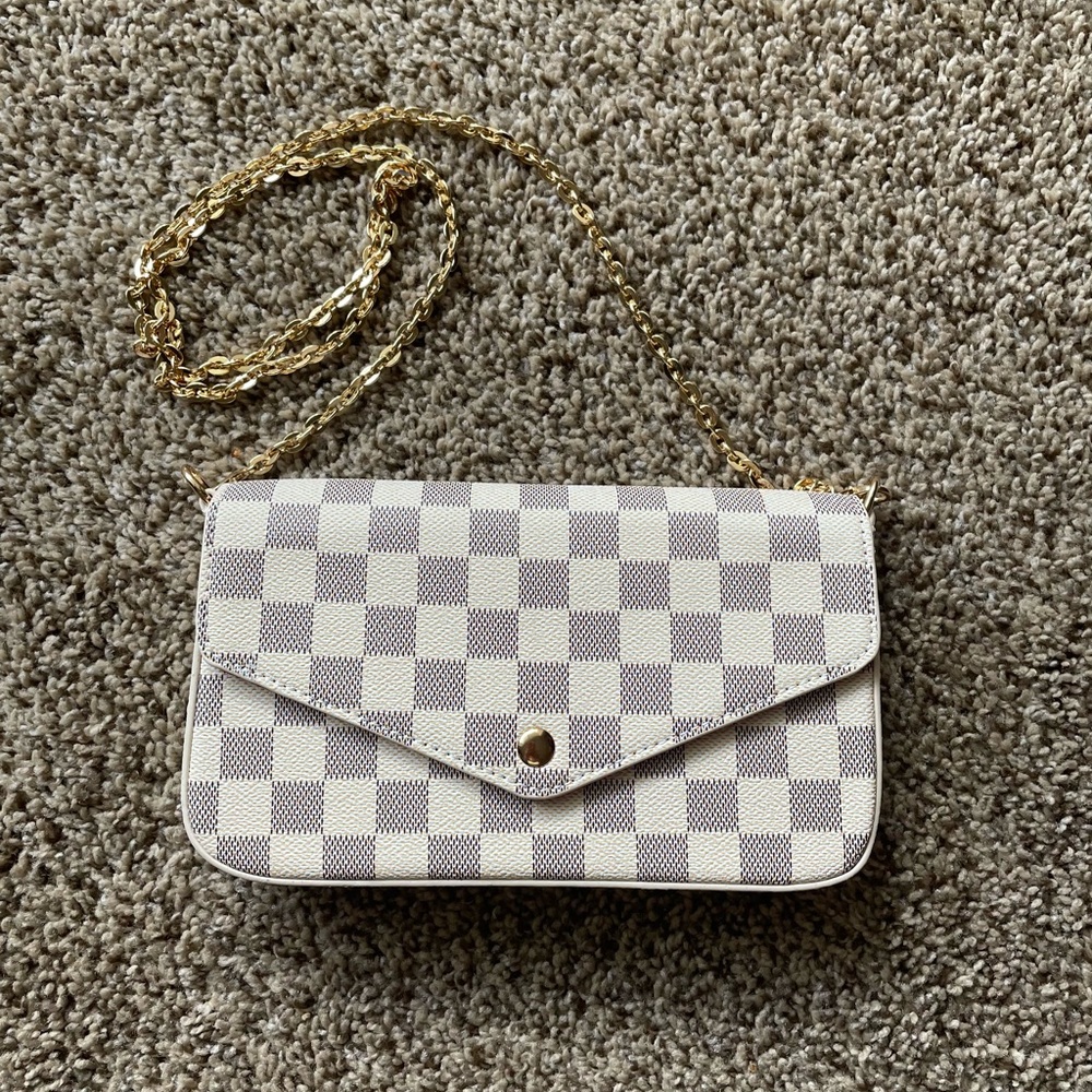 **SOLD** — Madden Crossbody Clutch - 3-Piece Set